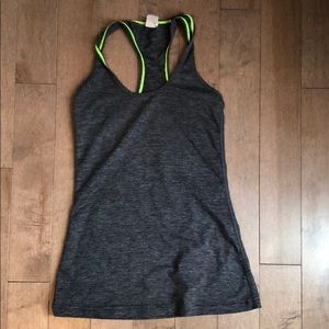 Material workout tank